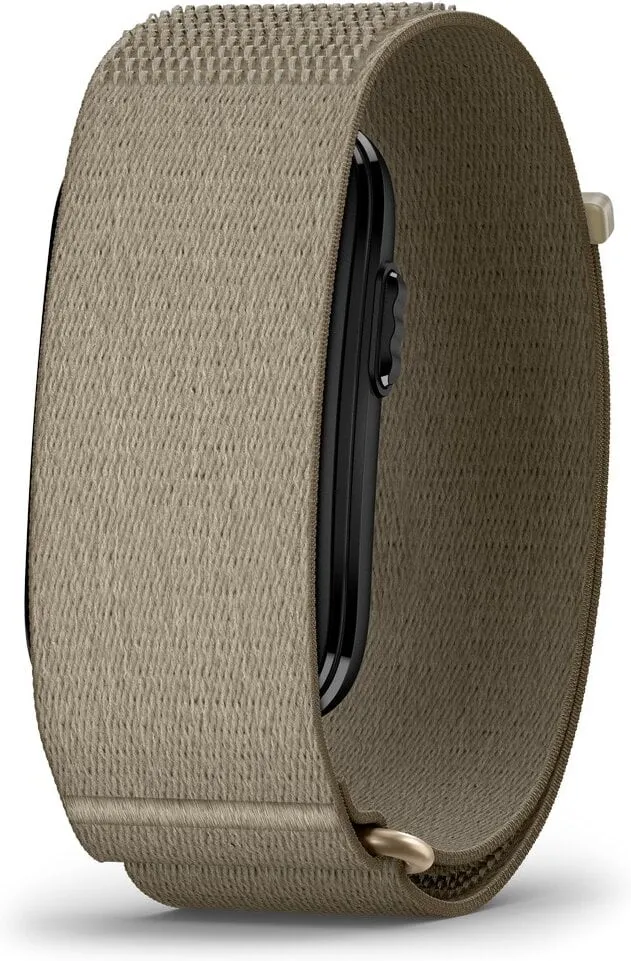 Garmin Cirqa Smart Band i färgen Mauve med vävt tygband och en svart sensormodul, sedd från sidan mot vit bakgrund